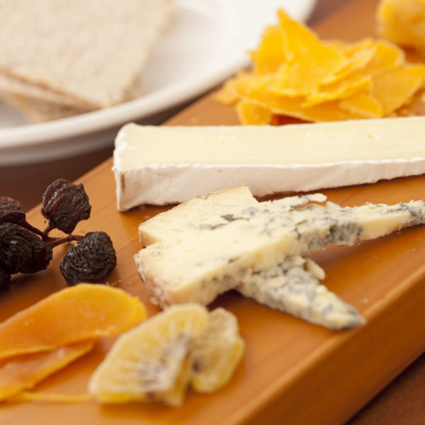 cheeses and raisin