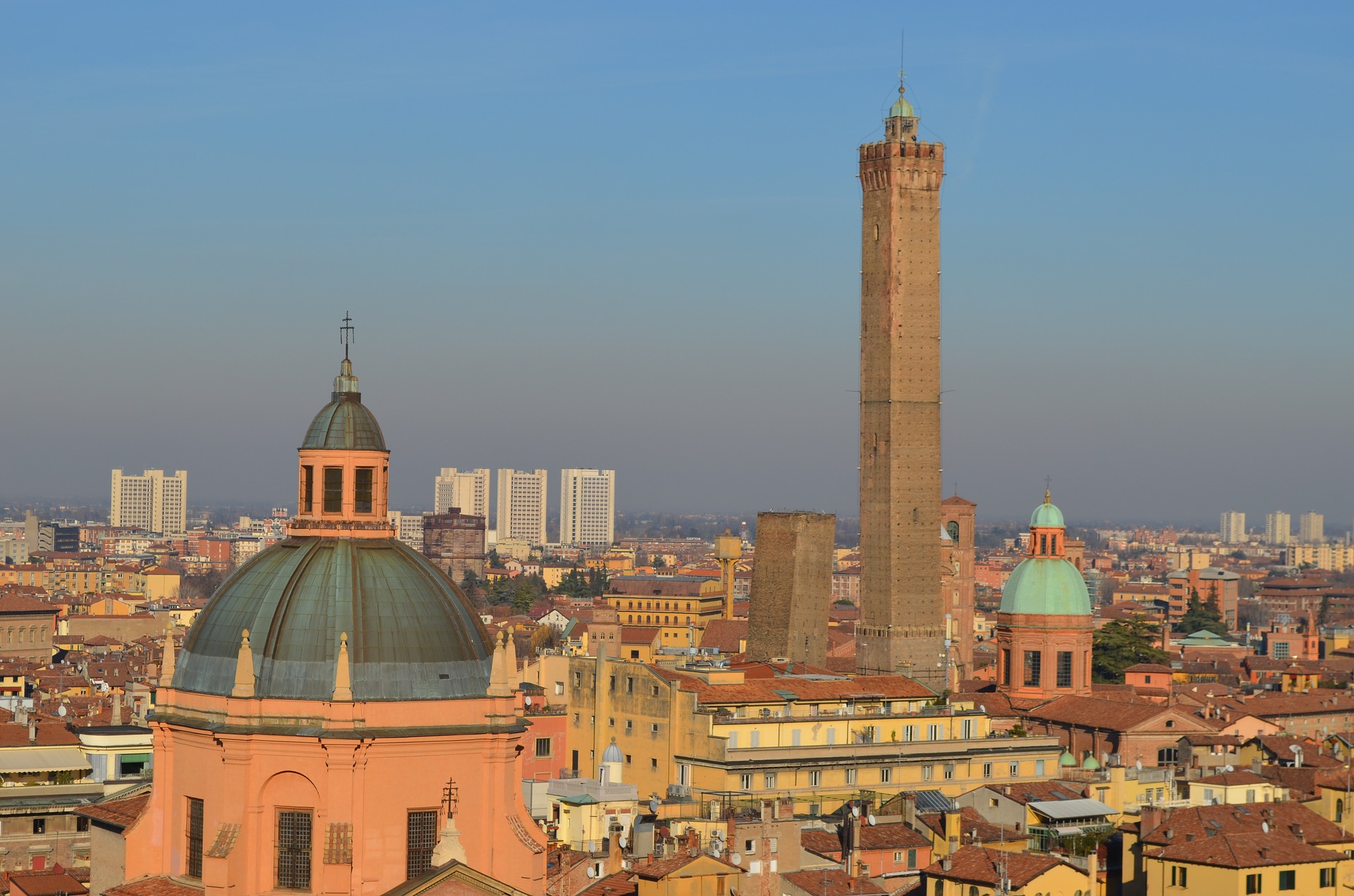 Bologna e EmiliaRomagna Palati a Spasso